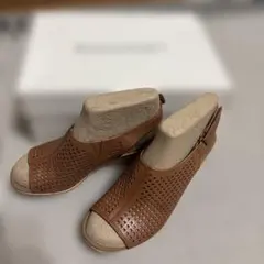 ROCKPORT ブラウン スリングバックサンダル US7.5のサムネイル