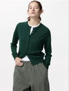 ユニクロ　メリノクルーネックカーディガン