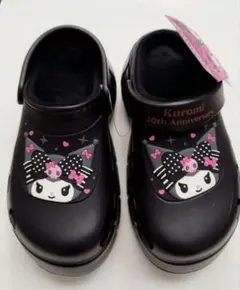 タグ付　未使用　限定品　Kuromi クロミ　20周年記念 厚底サンダルのサムネイル