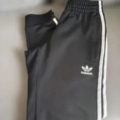 adidas originals ジョガーパンツ ジャージ　3本ライン 黒