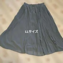 くすみブルー、プリーツロングスカート