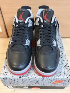 NIKE AIR JORDAN 4 RETRO