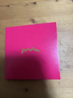 famfam / never young beach