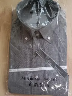 新品 hiromichi nakano 半袖　形状安定シャツのサムネイル