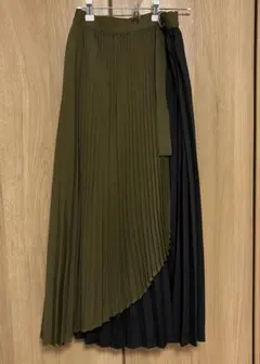 ページボーイ　プリーツスカート