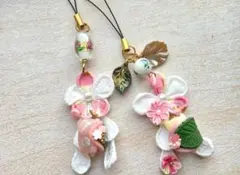 SALE ✧ つまみ細工 ✕ 和風花 モチーフ 猫ちゃん ストラップ ２個セット