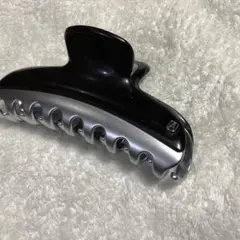 アレクサンドルドゥパリ Mヘアクリップ time less スワロフスキー 黒