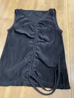 GU タンクトップ