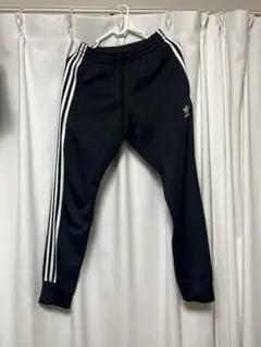 adidas originalsトレーニングパンツ ネイビー 3本ライン