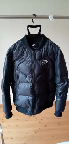 Nike ブラック ダウンジャケット