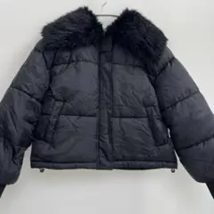 Cheri mi ファー付きショートダウンジャケット 黒のサムネイル