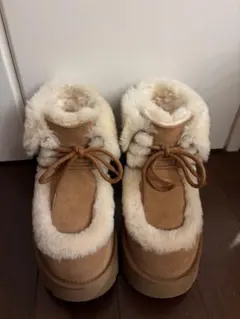 UGG ムートンブーツ ベージュ プラットフォーム23.0