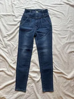 Her lip to スキニー　23 Paris High Rise Jeans