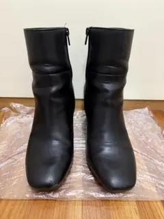 GU　ファスナー付き　スクエアトゥヒールブーツ　Ꮮサイズ　319313