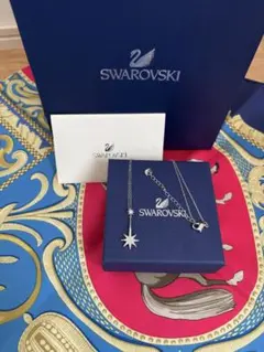 Swarovski スワロフスキー　星型ペンダント ネックレス