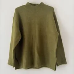 coca ふあふあヤク風ボトルネックニットトップス カーキ