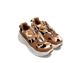 AGG/atmosコラボカウヘアースニーカー