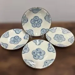 【新品】有田焼　梅柄　小皿 4枚セット 和食器 染付 青 白 陶器 皿