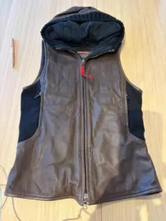 2025年最新】PRADA メンズ ベストの人気アイテム - メルカリ