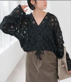 Spick & Span Uhr /ウーア 別注Lace Foodie Topsのサムネイル