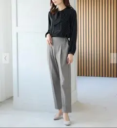 新品　テーパードパンツ グレー ハイウエスト