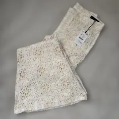 ZARA パッチワーク刺繍入りパンツ - メルカリ