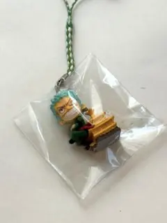 ワンピース　ゾロ ストラップ 根付け　未開封