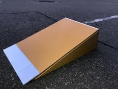 スケボーセクション、スケートボードジャンプ台、飛び出しバンク、パーク スケボーセクション、スケートボードジャンプ台、飛び出しバンク