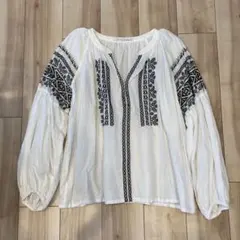 Item thumbnail for item f59a57b3-bb4f-4e35-8827-eb45c064bf4c