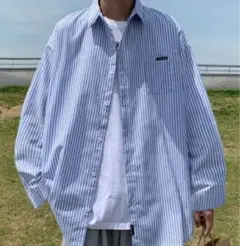 青と白のストライプオーバーサイズシャツ