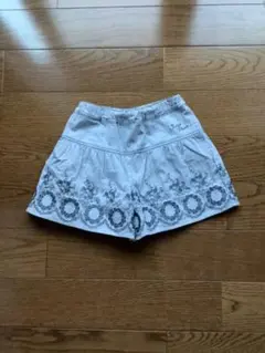 メゾピアノ★ショートパンツ キュロット★120 刺繍