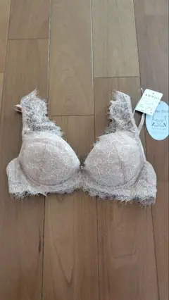 AMPHIブラジャー