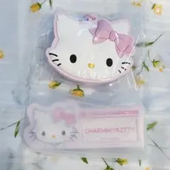 サンリオ　チャーミーキティ　シークレットミラーキーホルダー　名札バッジ