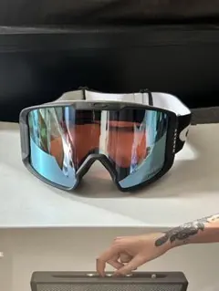 Item thumbnail for item 4f592a18-3aa1-4e65-8a7d-2ff500520284