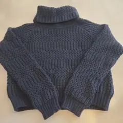 ネイビー タートルネック ニット セーター　ショート丈　アーバンリサーチ