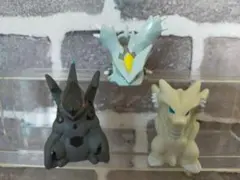【美品】　ポケモンキッズ　指人形　ゼクロム　レシラム　キュレム　3体セット