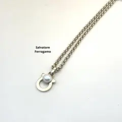 Salvatore Ferragamo フェラガモ ガンチーニ パールネックレス