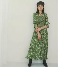 美品SNIDEL グリーンドットロングワンピース