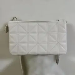 MENARD 粗品　ショルダーバッグのサムネイル