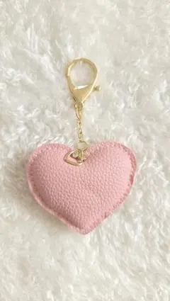 キーホルダー　ハート型ピンクレザー　新品未使用