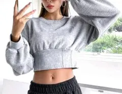 【完売品】クロップドスウェットシャツ