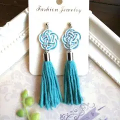 ターコイズ タッセル ノットデザイン ピアス/イヤリング(ハンドメイド)