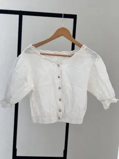 ホワイトオフショルダーブラウス フリーサイズ