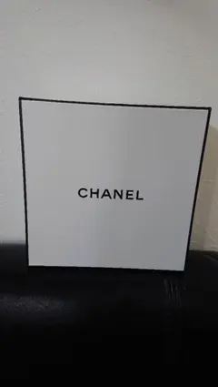 CHANEL コスメ空箱 リボン付き
