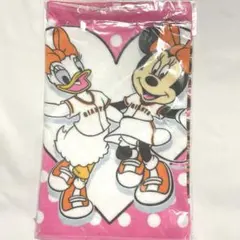 新品⭐️ミニーとデイジーのタオル　読売ジャイアンツ　ディズニーのサムネイル