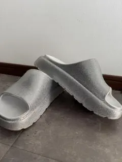 Forever21 シルバー グリッター スライドサンダル