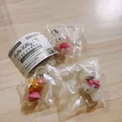 ハローキティ　めじるしアクセサリー　お花　チャーミー　日焼け　3点まとめ