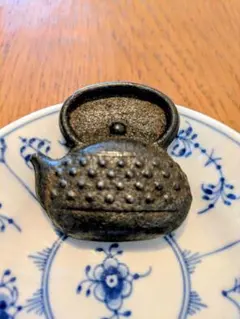 Item thumbnail for item b648aa45-d6e3-4e07-9fd0-b6043fec7b65