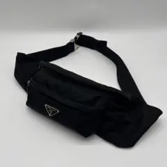 【美品✨使用感少ない】プラダ ボディバック ナイロン 黒 ウエストポーチ 三角