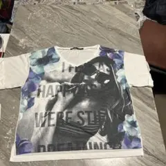 フラワープリント VネックTシャツ